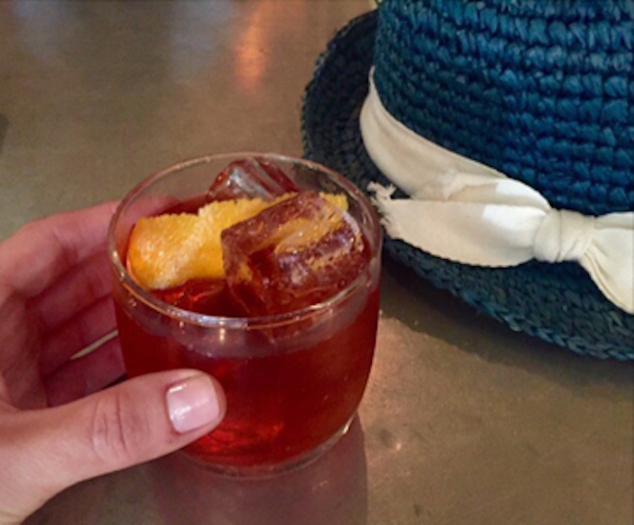 negroni-at-marlton-hotel-in-the-summer